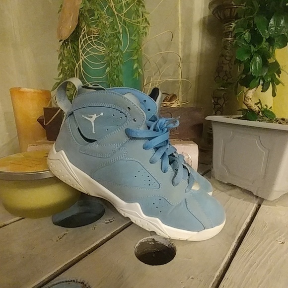 retro 7 unc